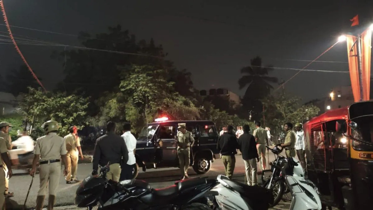 Violence Breaks Out in Karnataka’s Ballari as Congress, KRPP Supporters Clash; One Killed