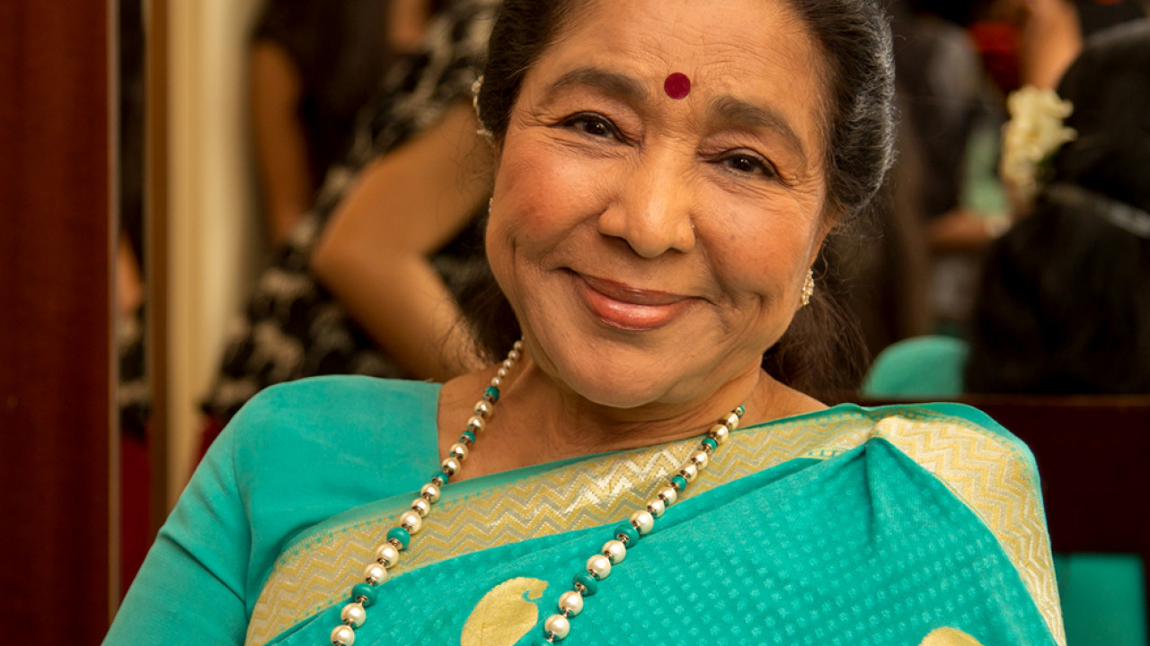 Asha Bhosle Admitted to ICU: Legendary Singer's Health in Critical Condition