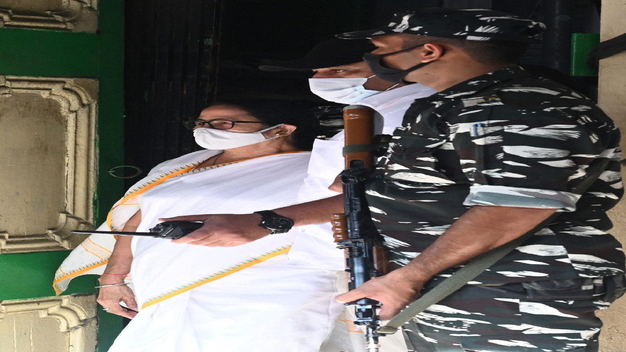 Mamata Banerjee Slams BJP Over ‘Rigging’, Says ‘Won’t Back Down at Any Cost’