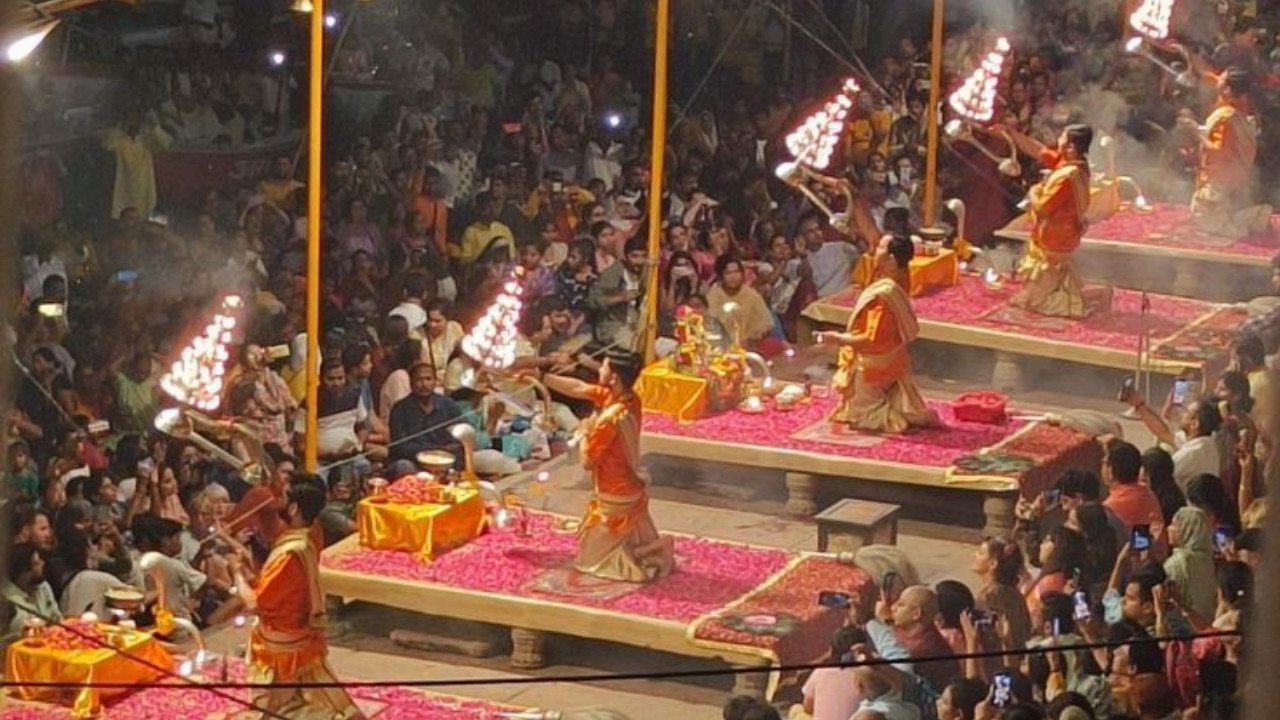 Ganga Aarti Suspended: Varanasi Authorities Respond to Crowd Surge