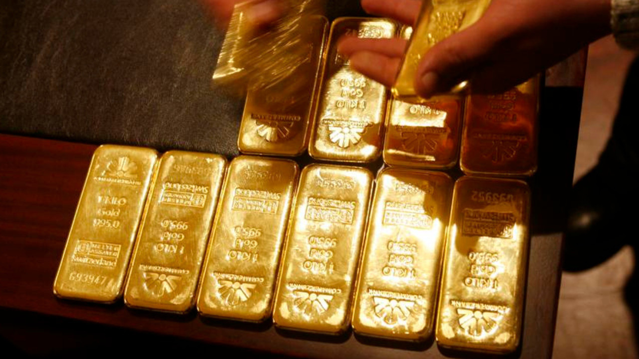 Gold-Silver Price: Silver is ₹1.30 lakh cheaper than record high, Gold prices are also lower; is now