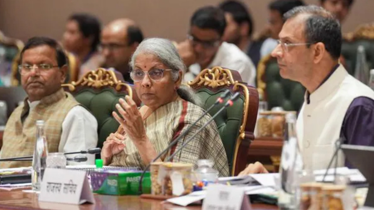 GST Rates: From Bread, Milk to AC; Know What Became Cheaper and Costlier. 10 POINTS