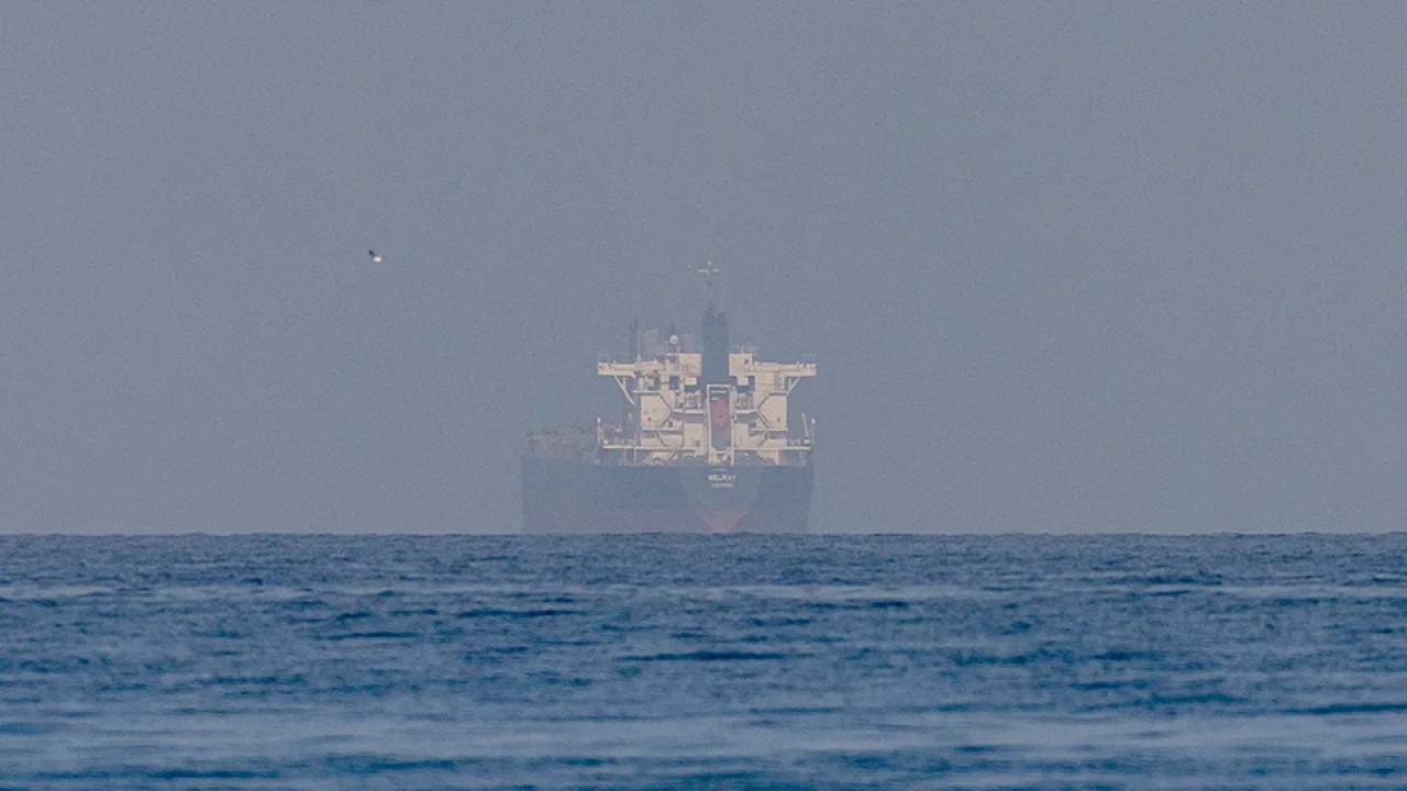 Iran Demanding 2 Million Dollars Fee for Ships Crossing Strait of Hormuz: Report