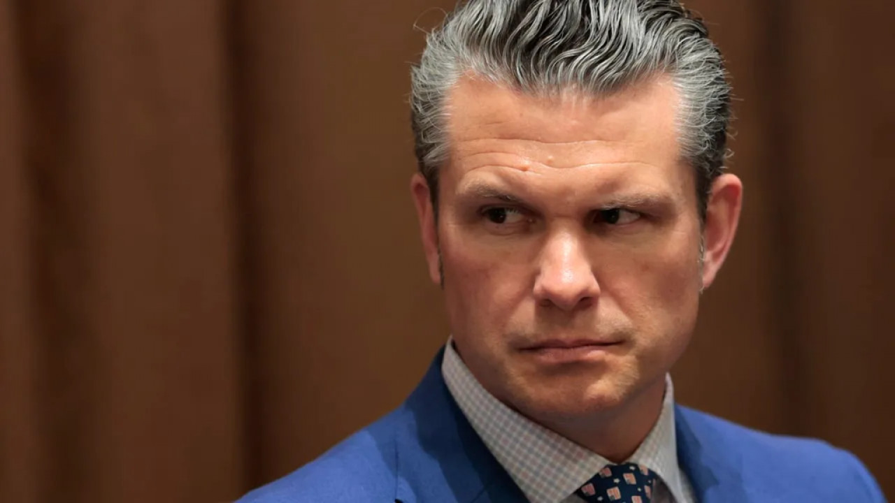 Massive US Strike Incoming on Iran, Trump Ally Says War Will End on American Terms