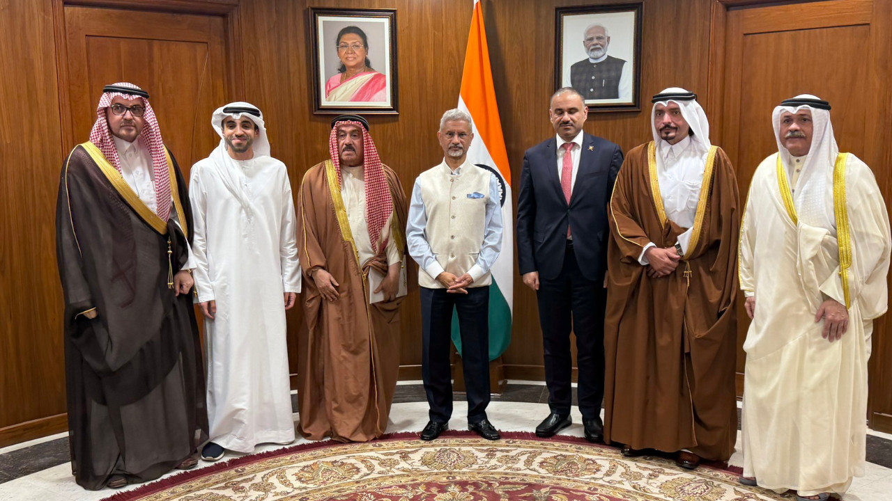 Iran Foreign Minister Seyyed Abbas Araqchi Calls Jaishankar amid Middle East Conflict