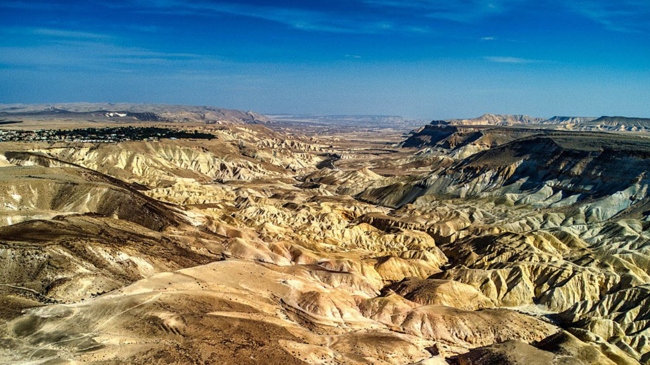 Israel: Earthquake tremors hit Negev desert, spark nuclear test rumours 