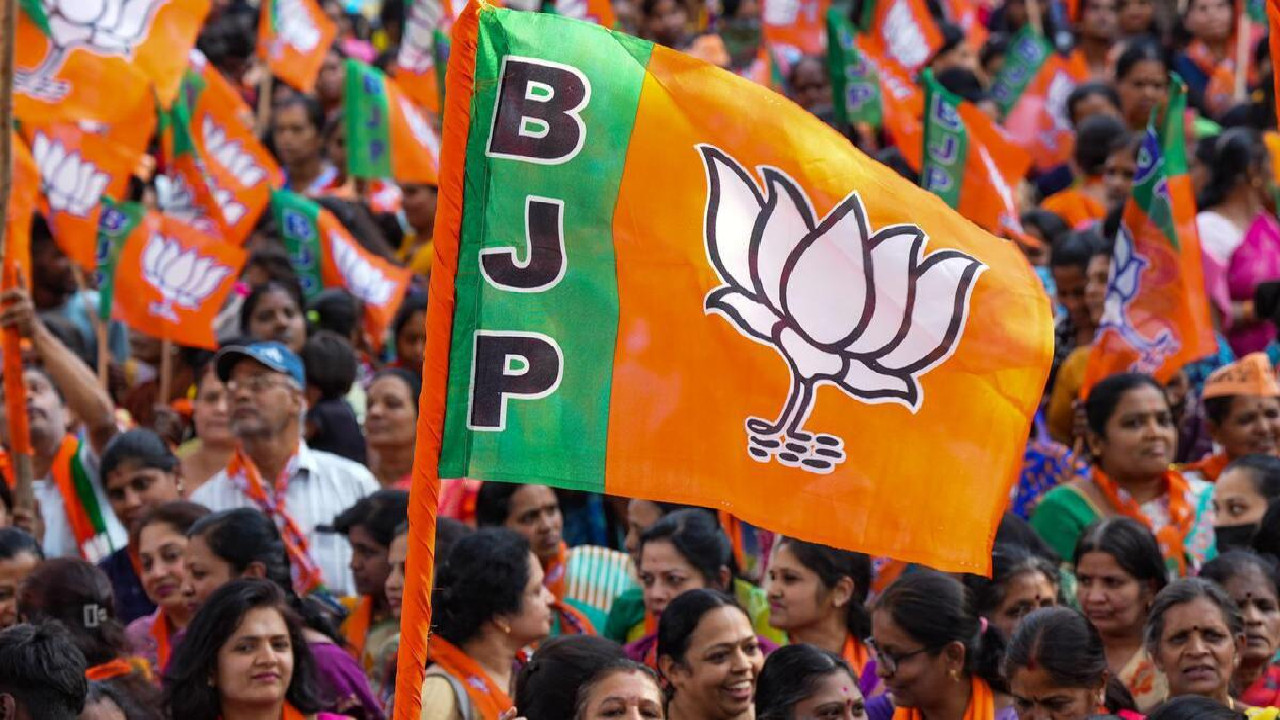 Big Boost for BJP: What Early Trends From Bengal, Assam, Kerala and Tamil Nadu Reveal