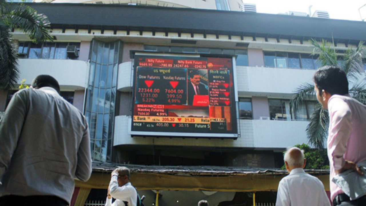 Markets Eye Global Economic Events and US-India Trade Talks for Direction