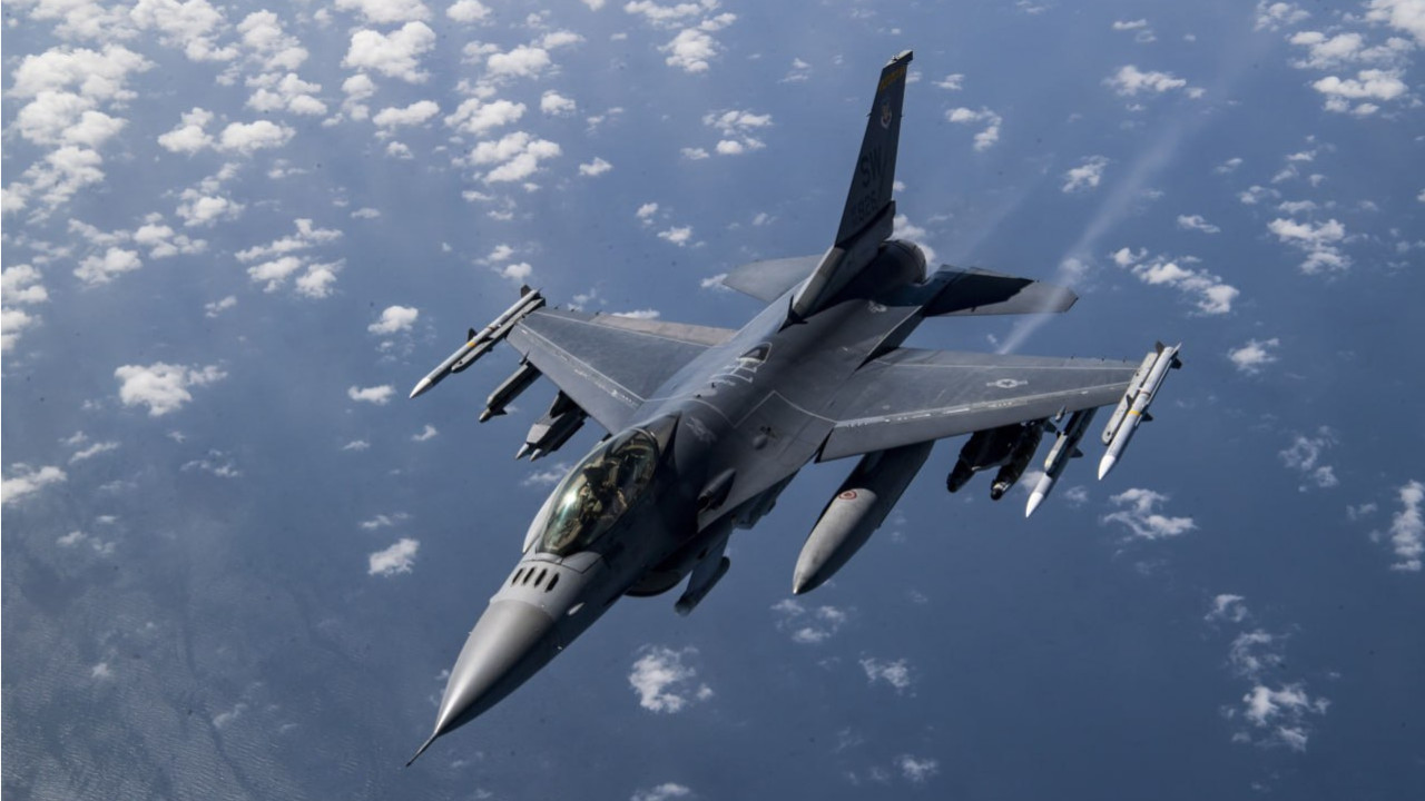 Middle East Conflict: Iran targets US F-15 fighter jet near Strait of Hormuz