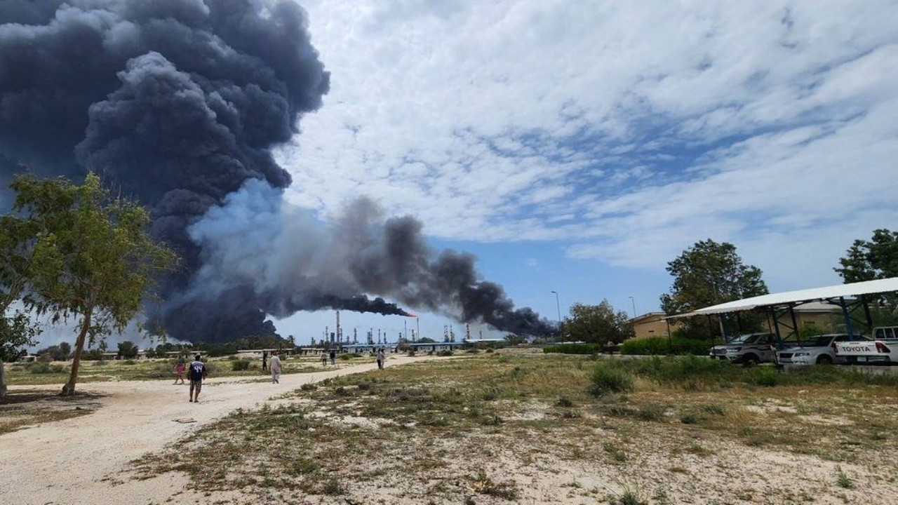 Middle East War: Multiple Explosions hit Oil Refinery in Iran; first major blasts since ceasefire