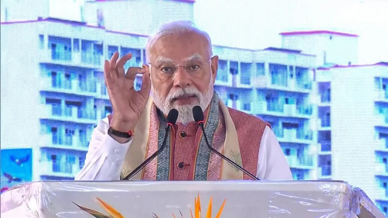 Modi Govt’s Big Move: 4 New Semiconductor Plants Coming to These States with Rs 4,594 Crore Investme