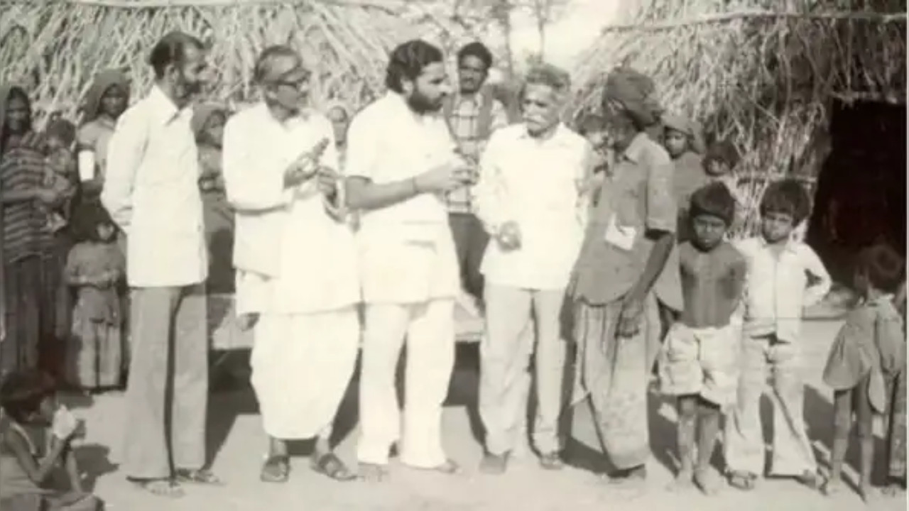Modi involved in RSS work in the 1970s