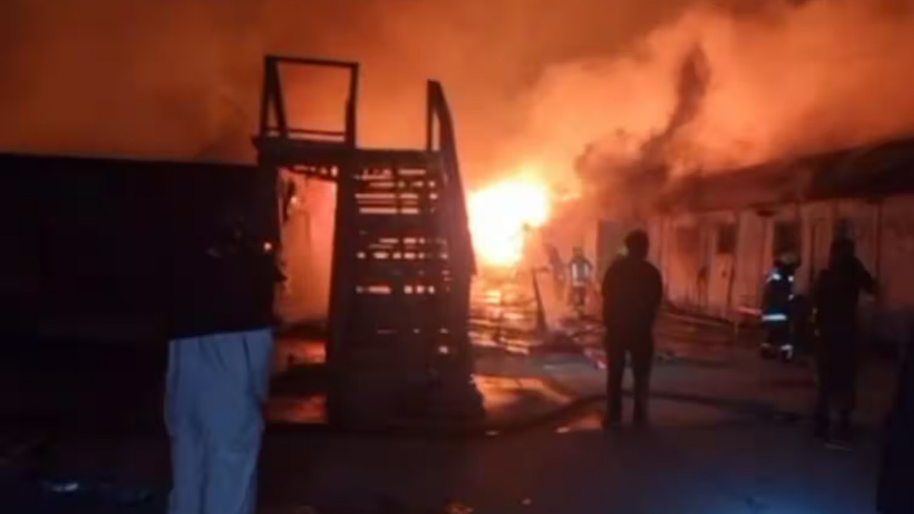 Pakistan Airstrikes Hit Afghanistan, Kabul Hospital Targeted; Over 400 Killed