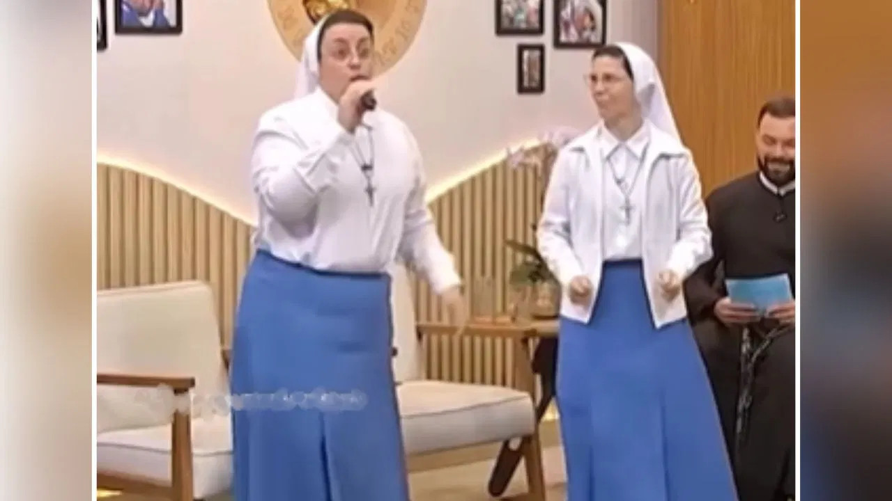 Nun doing beatboxing