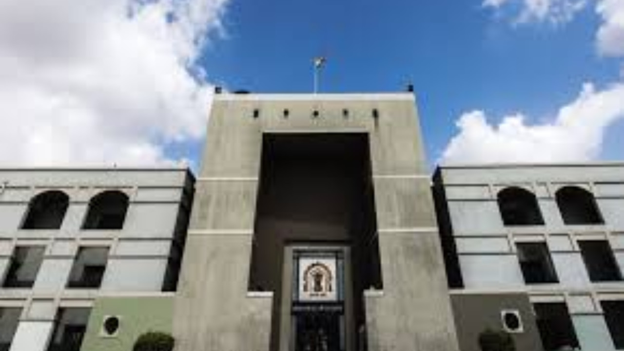 One Negative Remark Can End a Judge’s Career: Gujarat High Court’s Stern Message