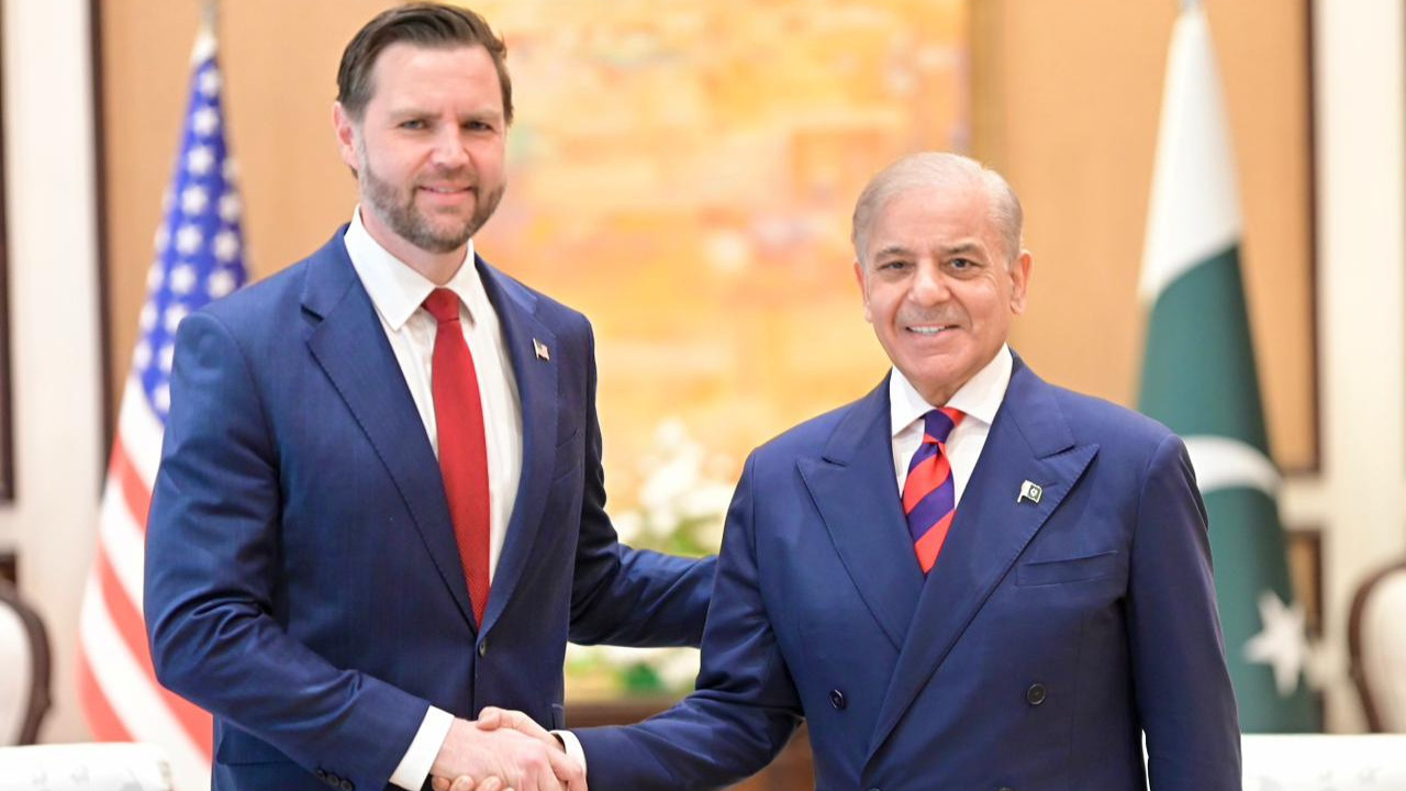 Pakistan PM Shehbaz Sharif Meets JD Vance Ahead of Iran-US Talks: What Was Discussed?