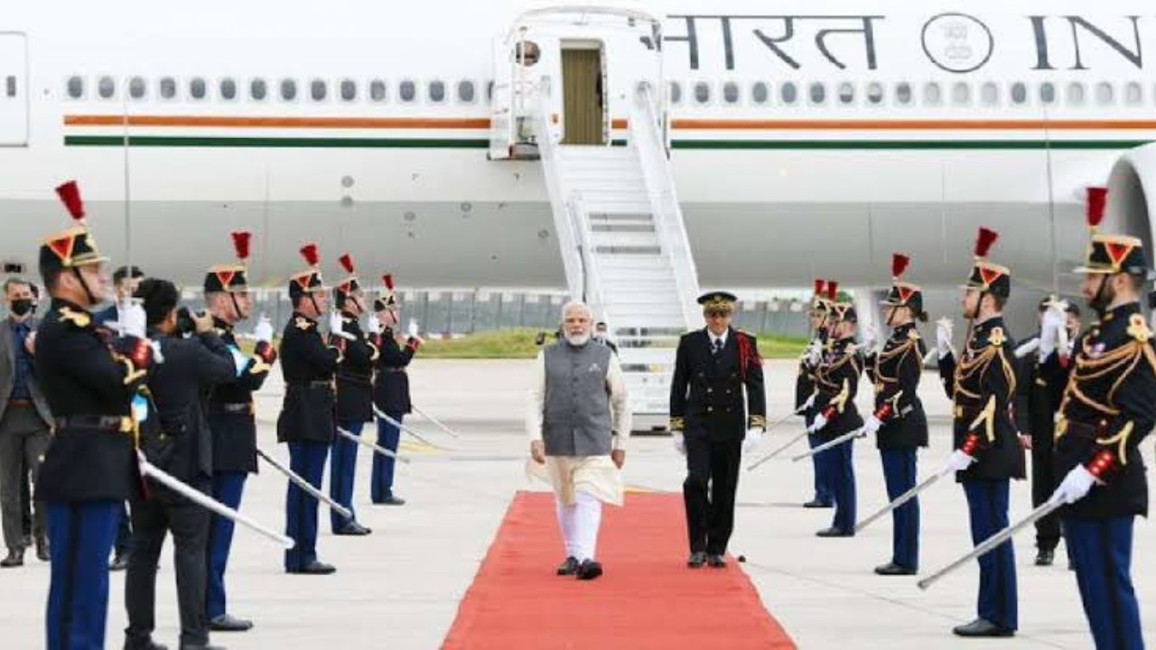 PM Modi receives rousing welcome at airport upon arrival in Sweden