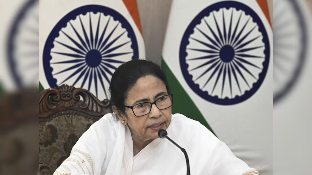 Political Puppetry? TMC Claims R G Kar Victim's Parents Are Being Manipulated by Hidden Forces