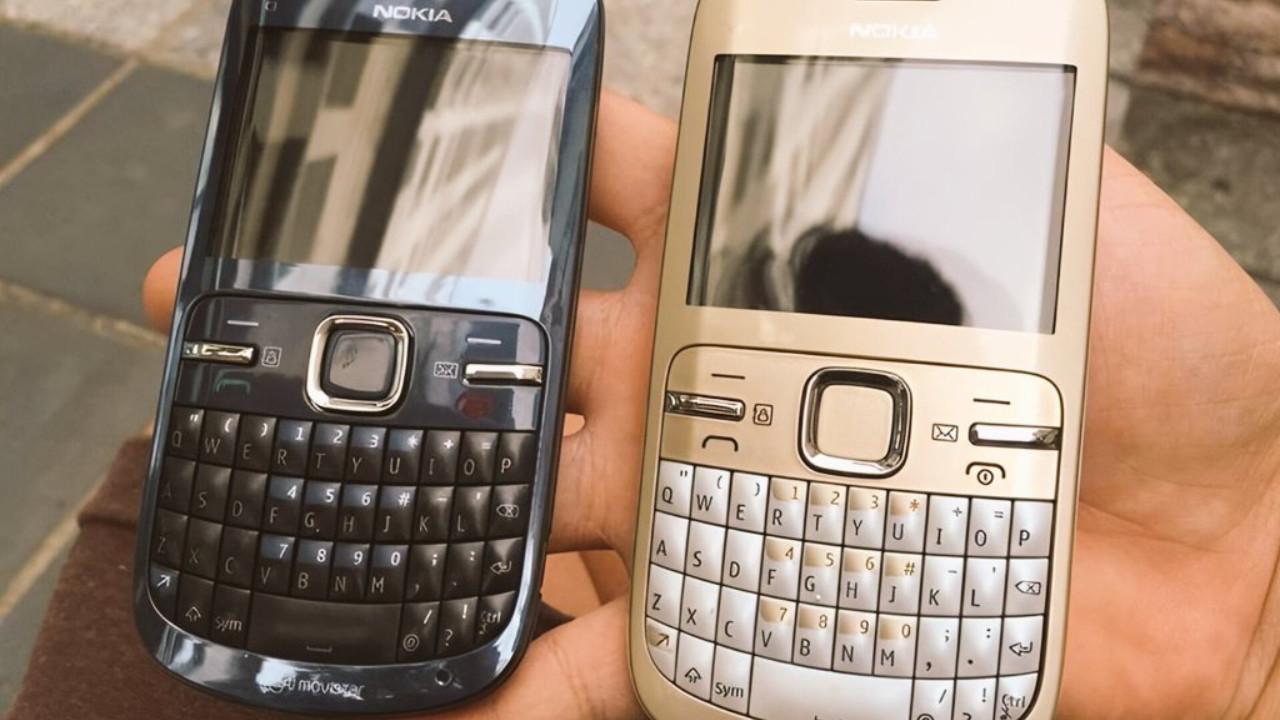 Power Off vs Restart: Why Do Companies Offer These Two Distinct Options? Which is better?