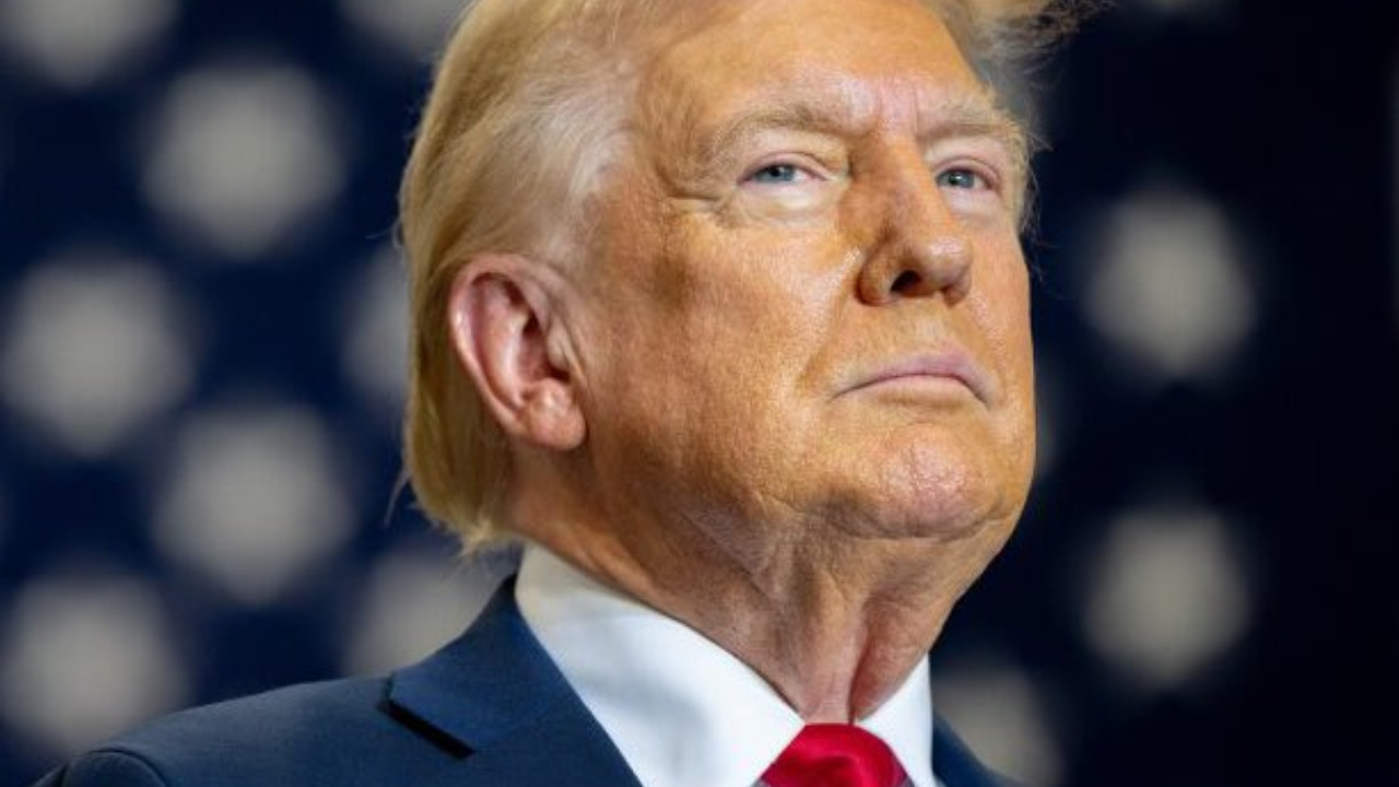 President Trump signed an executive order banning transgender athletes from competing in women’s sports, redefining Title IX and sparking a nationwide debate on gender and fairness in athletics.