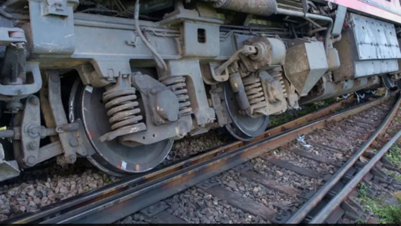 Ranipet train derailment