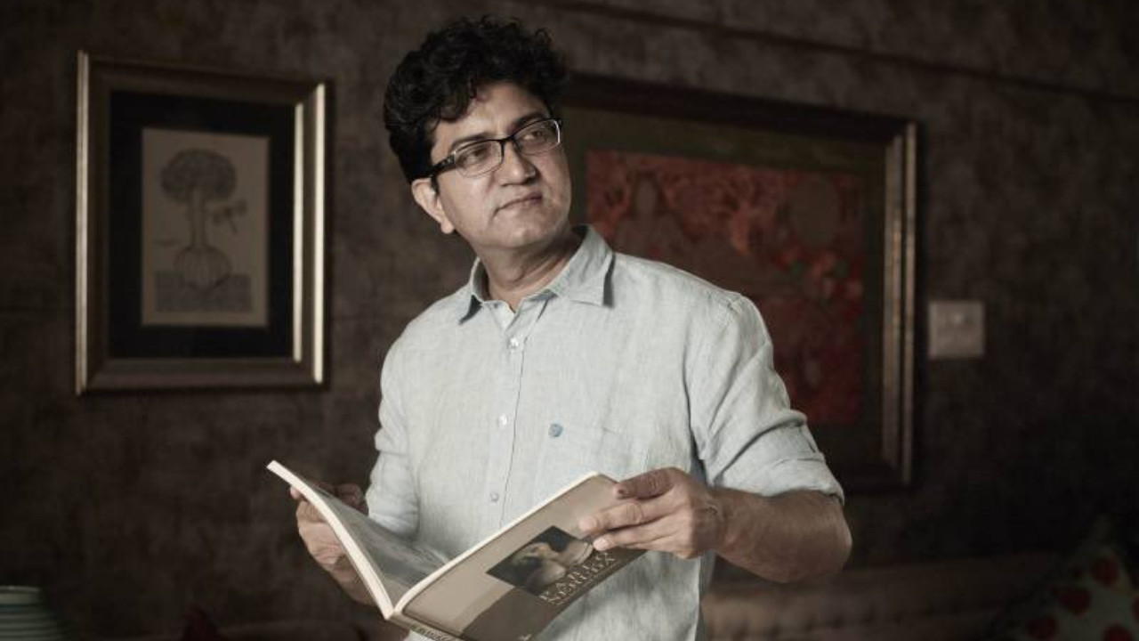 Renowned Lyricist Prasoon Joshi appointed New Chairman of Prasar Bharati