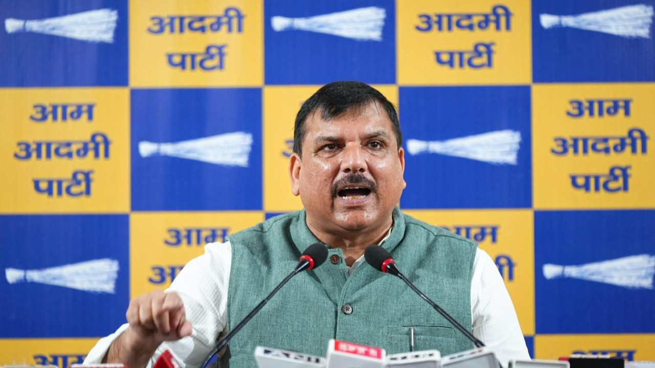 Sanjay Singh Slams PM Modi for Favoring Friends Over Nation in Russian Oil Deals