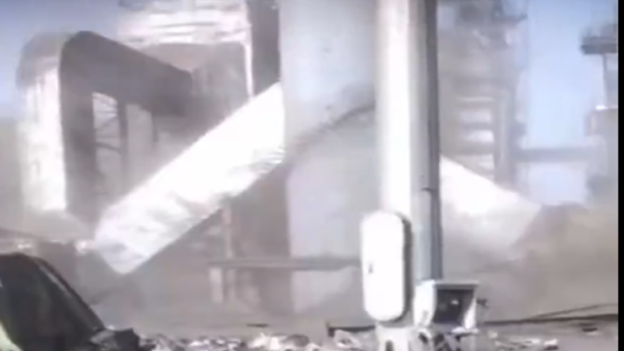 Steel plant chimney collapses in Mungeli