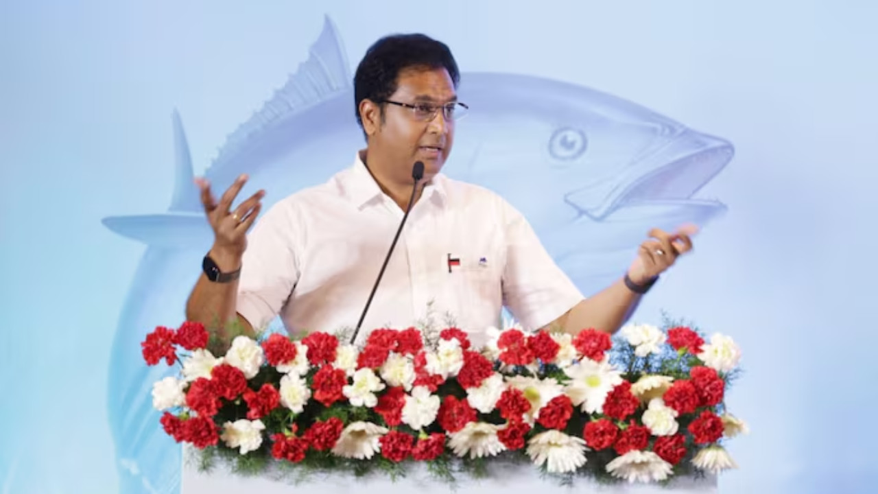 Tamil Nadu Minister Sparks Controversy Over North Indian Women