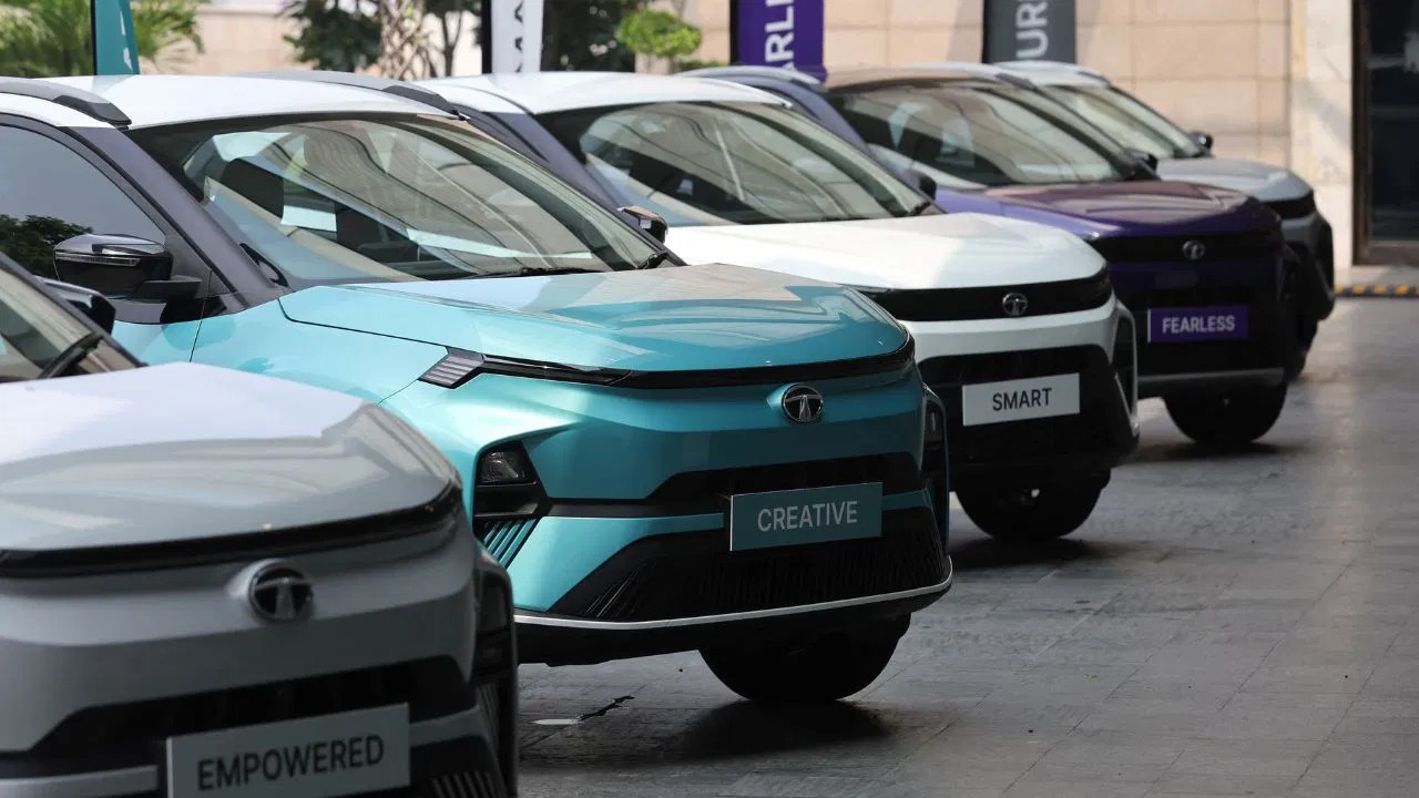 Tata Offers Lifetime Battery Warranty on Curvv EV and Nexon EV 45 kWh Models