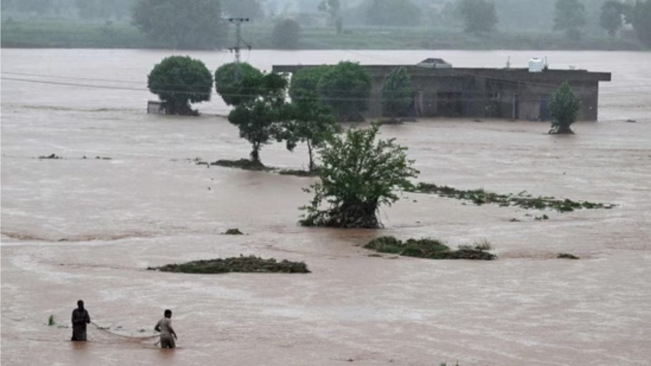 Torrential Rains Trigger Emergency in Pakistan, Leaving Over 60 Dead