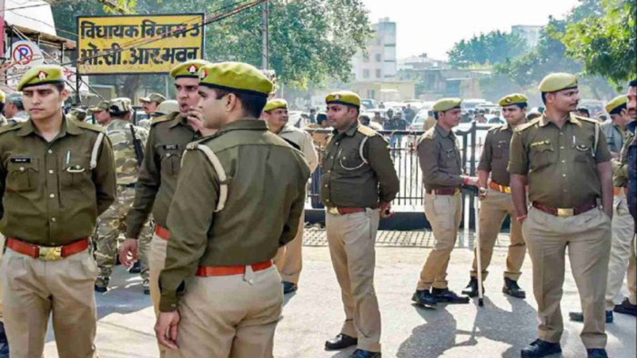 Uttar Pradesh: Muslim girl converts to Hinduism after falling in love with Hindu man in Aligarh