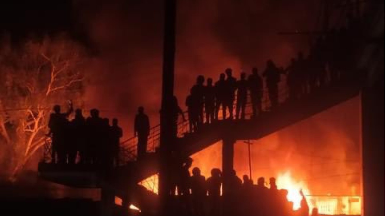 Video: Panic after massive blast at ONGC well in Andhra Pradesh