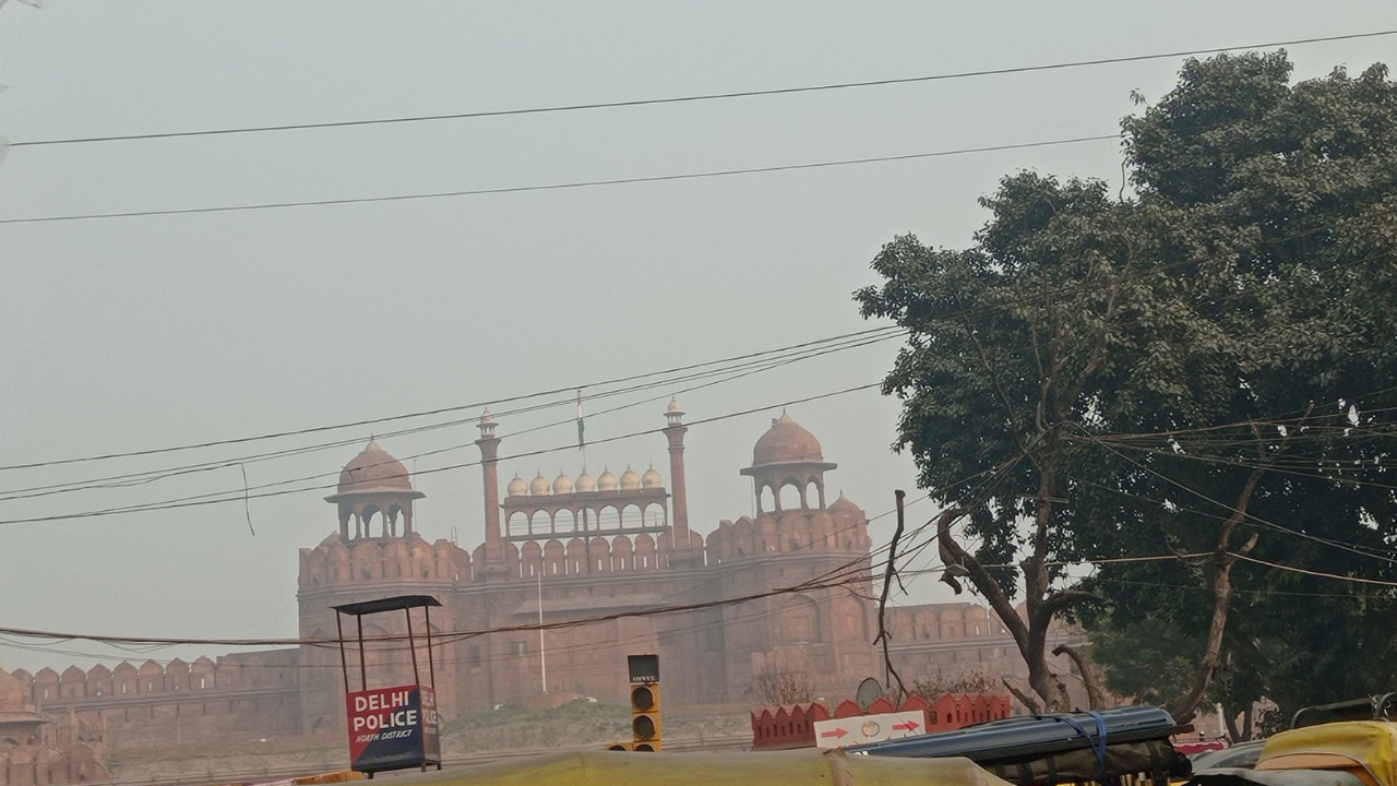 Weather Report: Cold wave continues in Delhi, IMD declares Orange Alert 