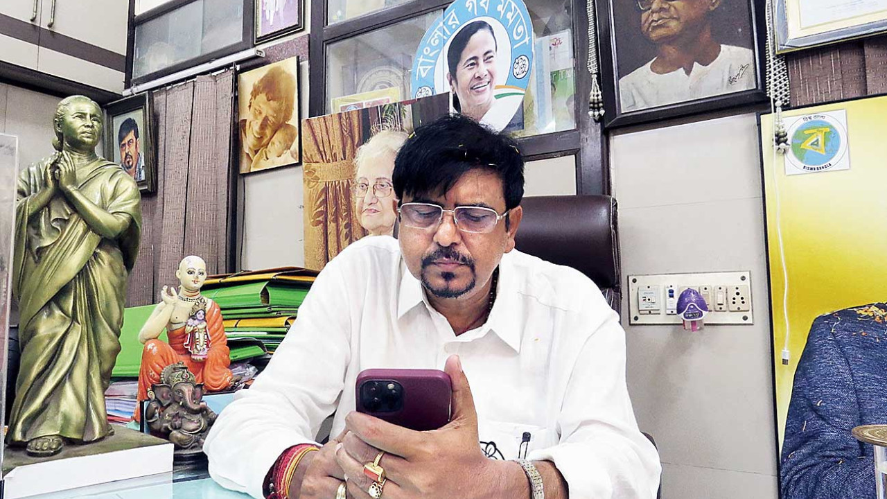 West Bengal: ED books TMC leader Sujit Bose in municipal recruitment scam