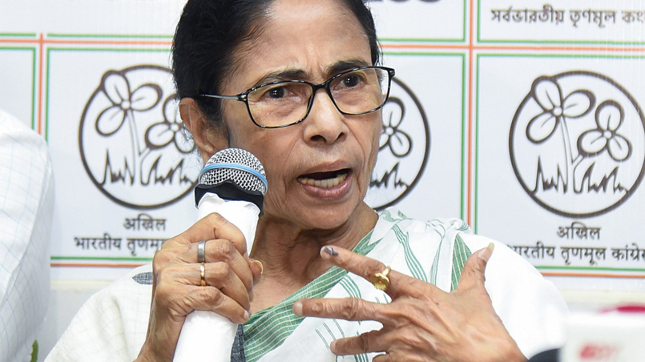 West Bengal: Governor dissolves Assembly after Mamata Banerjee refuses to submit resignation