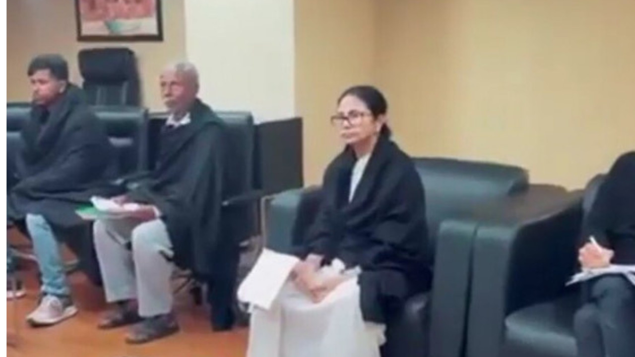 West Bengal SIR: Mamata Banerjee accuses Election Commission of working for BJP; slams CEC Gyanesh K