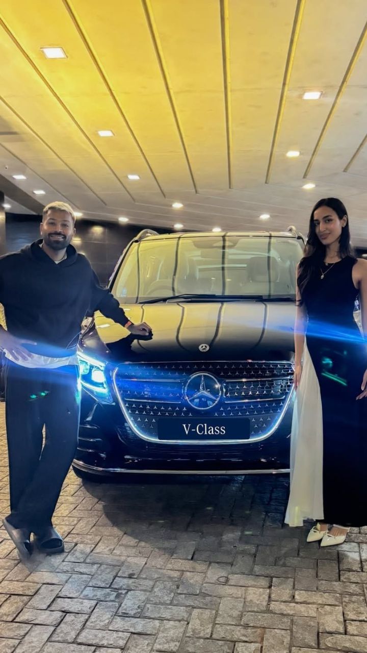 Why is Hardik Pandya in the news?