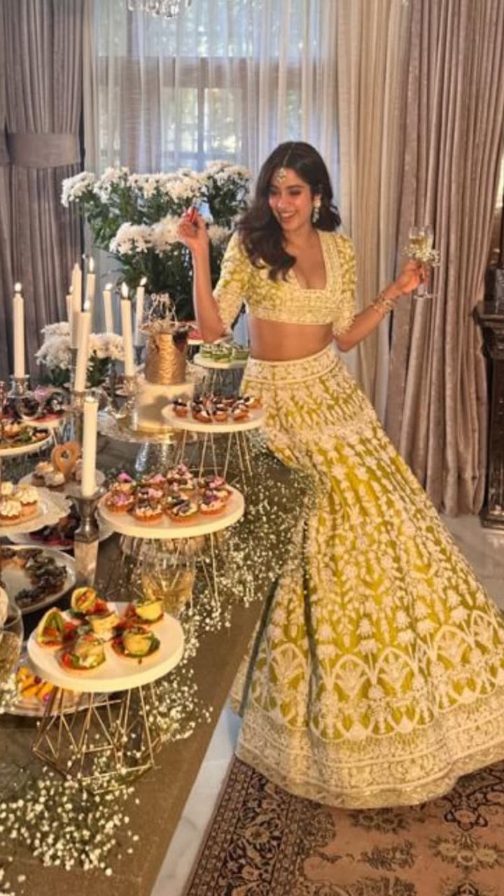 When did Janhvi Kapoor celebrate her birthday? 