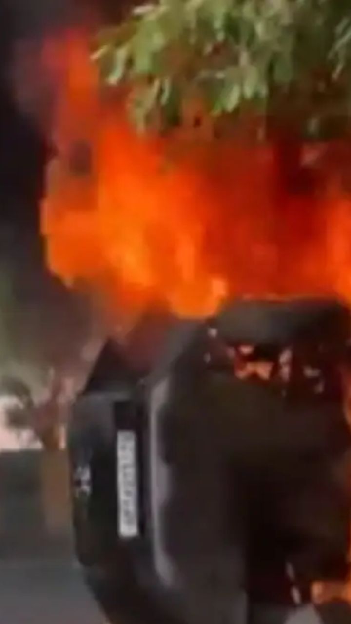 Protest Begins in Noida